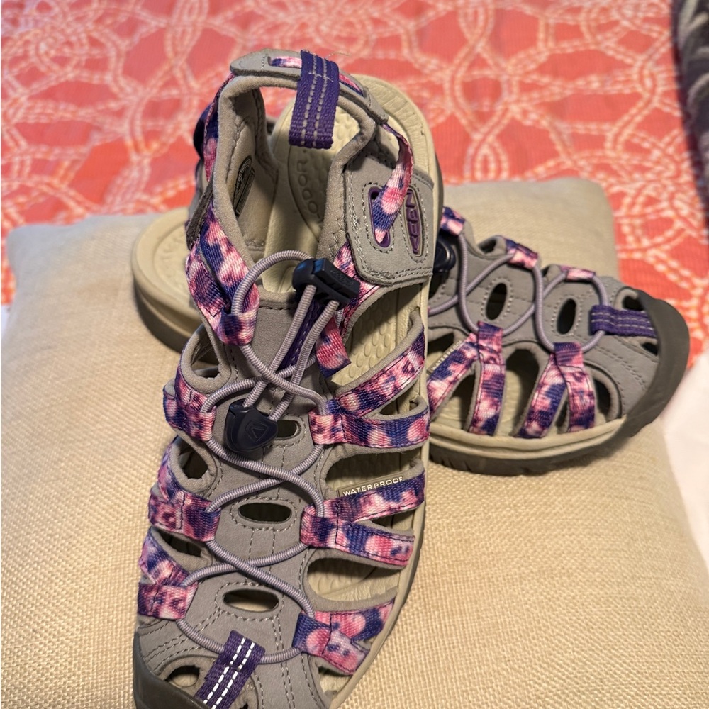 Keen whisper Women's Sandals - Purple and Gray. NWOT - Picture 2 of 4